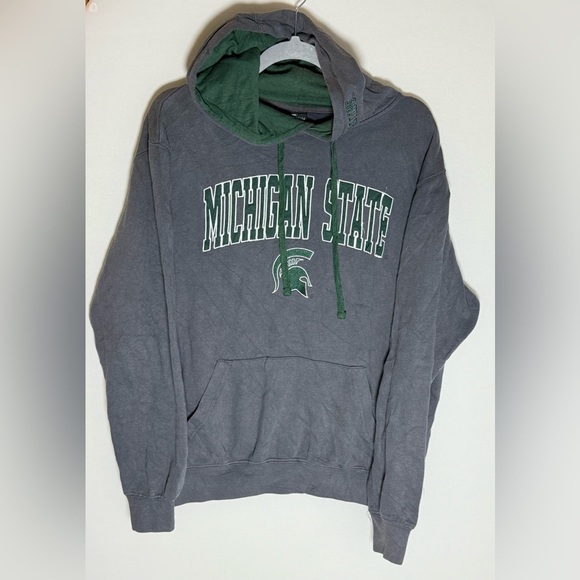 Colloseum Other - Michigan State hooded sweatshirt • Men’s medium